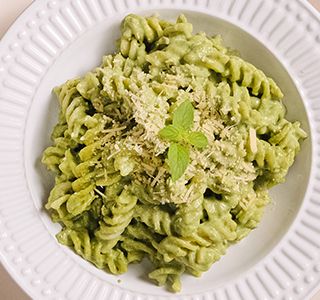 Receita Macarrão Sem Glúten com Molho de Espinafre