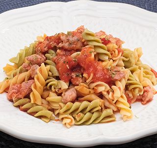 Receita Macarrão com linguiça de panela de pressão
