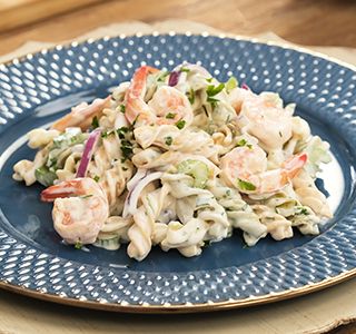 Receita Salada Colorida de Macarrão com Camarão