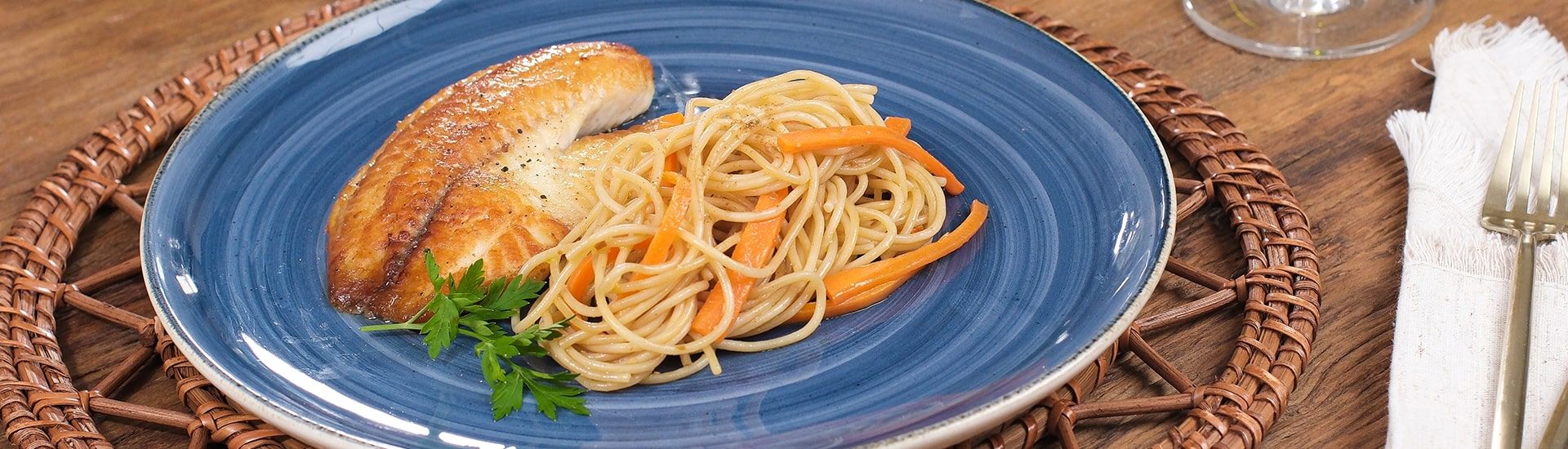 Spaghetti Fit com Tilápia Grelhada