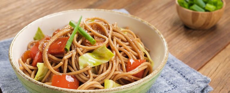 Macarrão oriental vegano