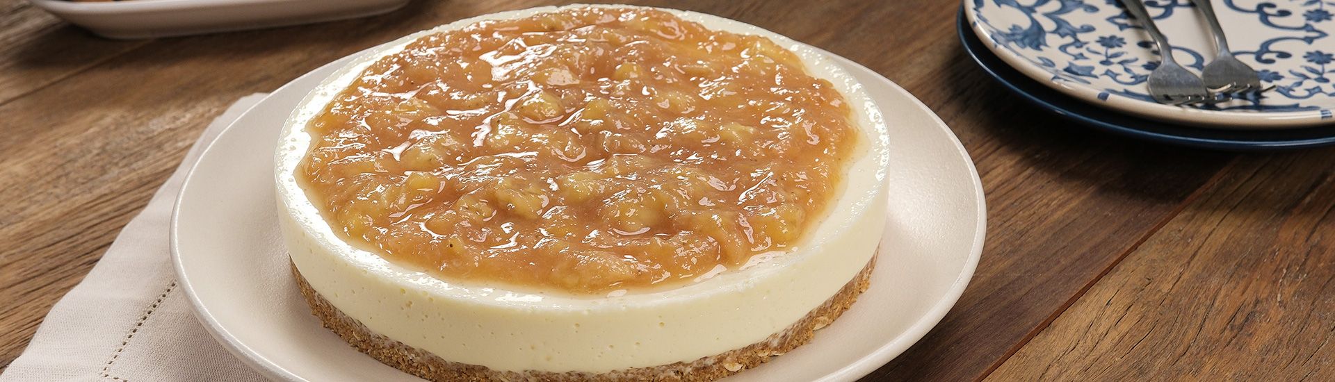 Cheesecake de leite em pó com banana caramelizada