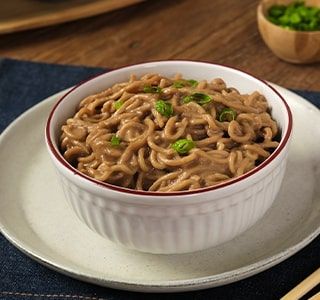 Receita Macarrão Oriental com Pasta de Amendoim