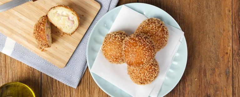 Lanchinho Empanado de Presunto e Queijo