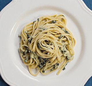 Receita Macarrão com Queijo e Espinafre