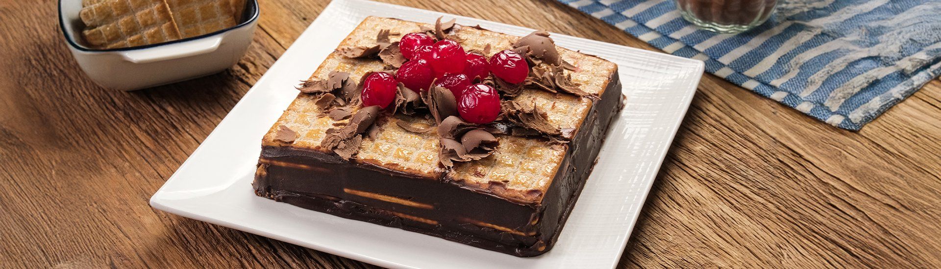 Torta Gelada de Biscoito Cristal com Chocolate