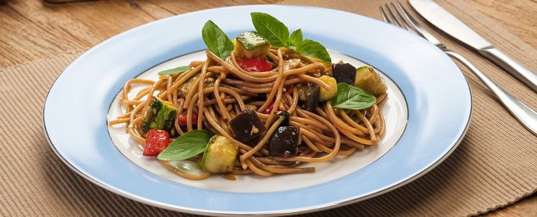 Macarrão com Ragu de Legumes