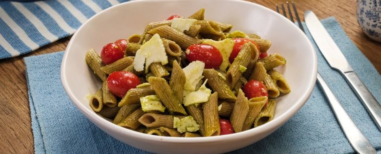 Salada de Macarrão com Manjericão