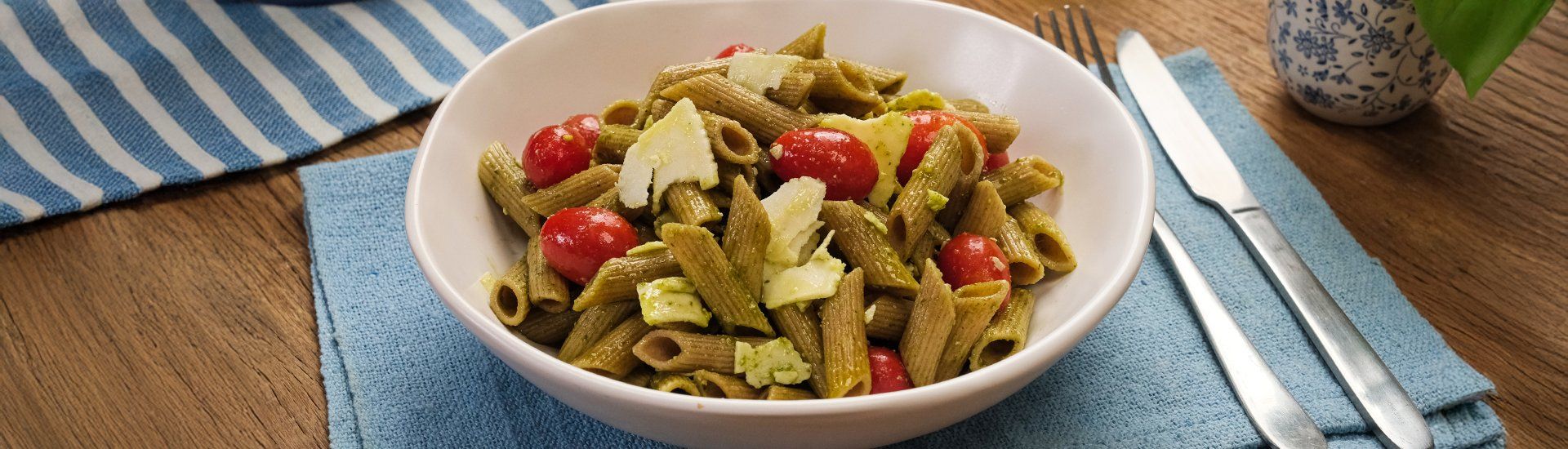 Salada de Macarrão com Manjericão