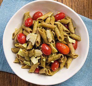 Receita Salada de Macarrão com Manjericão