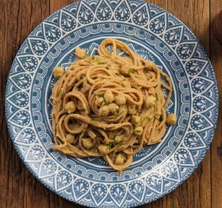 Receita Macarrão Veggie ao Molho de Grão-de-Bico