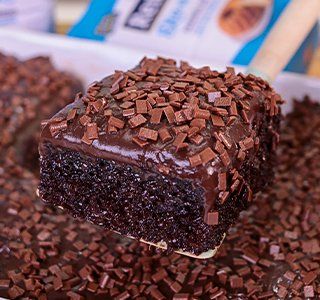 Receita Bolo de Chocolate Simples e Fácil de Liquidificador
