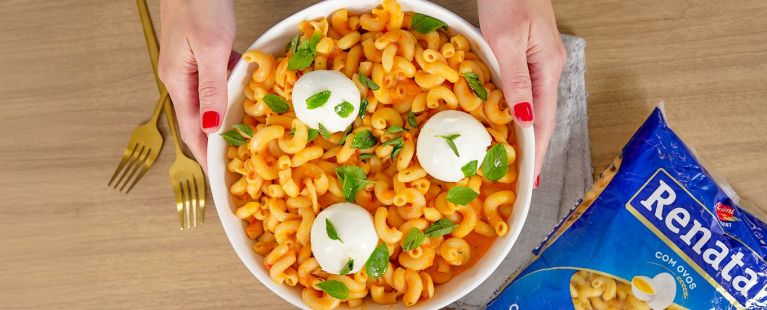 Massa com Molho de Tomates Assados