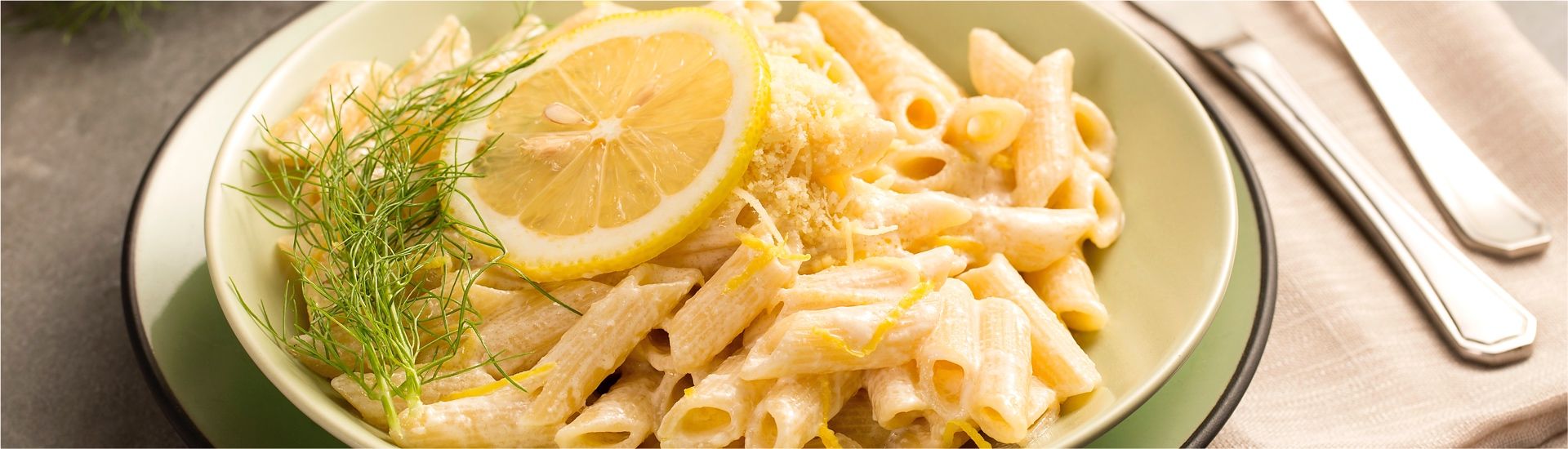 Macarrão com molho de limão siciliano